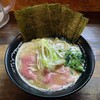 Tonkotsu ramen parupun tei buta - 豚骨醤油ラーメン750円麺硬め。海苔増し100円。