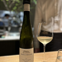 マンサルヴァ - 品種の個性であるペトロル感は程良い、モーゼルのリースリング。