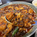 中華食堂 チリレンゲ - 麻婆豆腐、甘いし、辛い