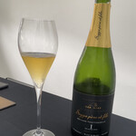 日本料理 TOBIUME - ソガ・ペール・エ・フィス・スパークリング・アイ・ブラン・ド・ブラン2010(スパークリングワイン、長野　小布施ワイナリー)