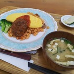 Shokujidokoro Katou - 煮込みハンバーグオムライス　1,400円