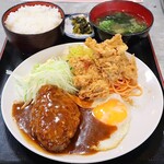 お食事処 淀ヤ - ハンバーグとかしわ天の定食(1,030円)