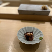 鮨 神楽 - 箸で切れるぐらい柔らかい煮たこ