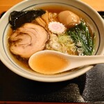 201123124 - 一口目からほっとする優しい醤油ベースのスープ