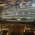 アンティカ オステリア デル ポンテ - 東京駅が見えます、というコメント多いですが、下をのぞかないと見えません