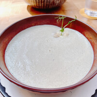 ザ タヴァン グリル＆ラウンジ - 