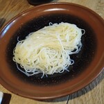 地鶏鍋屋だんだん - 地鶏鍋オプションのラーメン　　350円