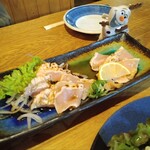 地鶏鍋屋だんだん - 地鶏のタタキ　680円