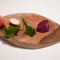 フランス料理 エステール by アラン・デュカス - カブ、ビーツ、菜の花、トマト