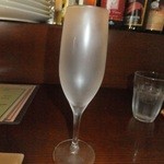 Trattoria L'arche - スパークリング用の、よく冷えたグラス　【　２０１３年７月　】