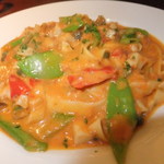 Trattoria L'arche - ラルケコース　１５００円　スペシャルコース　２３００円　共通　道産ホタテと夏野菜のトマトクリームソース　【　２０１３年７月　】