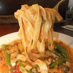 Trattoria L'arche - ラルケコース　１５００円　スペシャルコース　２３００円　共通　道産ホタテと夏野菜のトマトクリームソースのパスタ　【　２０１３年７月　】