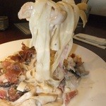 Trattoria L'arche - ラルケコース　１５００円　スペシャルコース　２３００円　共通　色々キノコとベーコンのクリームソースのパスタ　【　２０１３年７月　】