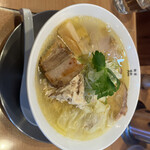 麺屋 鶏ノ湯 - 鶏ソバ塩　＋　雲呑(3個)