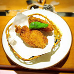 すし割烹 小笠原 - 牡蠣への熱の入れ加減が素晴らしい！！(o^^o)