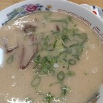 長浜ラーメン 一心亭 - これも上から…デフォ♪
