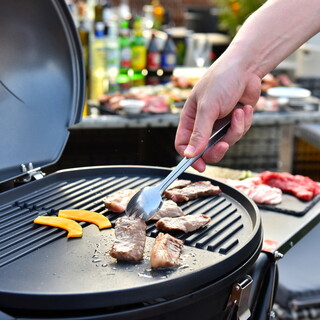 持ち込みBBQも手ぶらでBBQもどちらも楽しめるテラス席！！