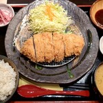 Hashi De Kireru Tonkatsu No Omise Mineo - 厚切りロースカツ麦とろ定食＠1650円