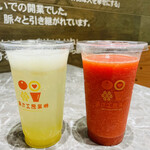 果汁工房 果琳 - ドリンク写真:レモンソーダ(M) 、そのまんまあまおう(M)