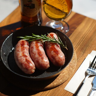 A food menu made with carefully selected ingredients! Perfect as a beer snack ☆