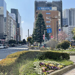 Hinata cafe - 大井町駅から大通りをまっすぐ進んで、右手にあります。