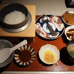 釜元はん米衛 - 定食（選べる小鉢2品：カレー、シチュー）