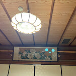 Honke Owariya - 掛け軸や天井、欄間など純和風の店内に癒されます。