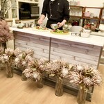 スープとカレー ボンジョルネ - 前菜準備中