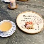 スープとカレー ボンジョルネ - ●デザート
      イチゴとマスカルポーネのパルフェ
      ティラミス風