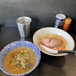 陽はまたのぼる - 濃厚煮干しつけ麺