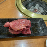 炭火焼肉 牛和鹿 - 