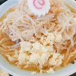 自家製麺 No11 - ラーメン 麺少なめ、ちょい野菜 ニンニク