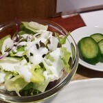 キッチン ブルー グローブ - サラダ、お新香のアップ