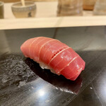 Sushi Otowa - 13本鮪中トロの握り