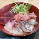 Kakurega Shiki - 海鮮丼