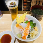 Tsukiji Sushichou - まかない丼　490円　生ビール　510円