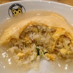 Sankokku - 中の炒飯にも特別な味わいがない