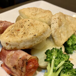 みつ - 「温野菜と焼きカマンベールのサラダ（税抜￥800）」