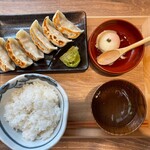 Nikujiru Gyouzano Dandadan - 肉汁焼餃子ランチ