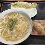 だいせん食堂 - かけうどん(中) いなり2個　ちく天