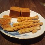 くろさわ東京菜 - ランチ後、小菓子をサービスしていただきました。