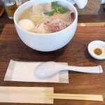 鶏×麦 らら - 貝出汁らーめんの大盛り!