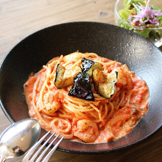 カフェアンドバー エヌヨンジュウニド_0