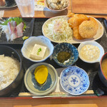 漁師食堂うのしま豊築丸 - 地魚ミックスフライ定食