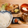 Nikujiru Gyouza No Dandadan - 油淋鶏定食