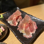 すしや コトブキ 蒲田店 - 和牛炙り寿司　一貫600円