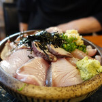 Yuushu Hanafusa - 炙り海鮮丼
