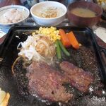 201203427 - 黒毛和牛俵ハンバーグ スモール(1529円)+和風セット(539円)