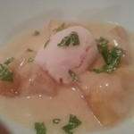 クアドリフォーリオ - ２０１３・７・９桃のコンポート