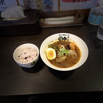 スープカレーの田中さん - 道内産肉付豚軟骨煮込みスープカレー